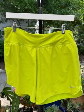 Nike Eclipse Dri-FIT Running Shorts Neon Green Women’s XL